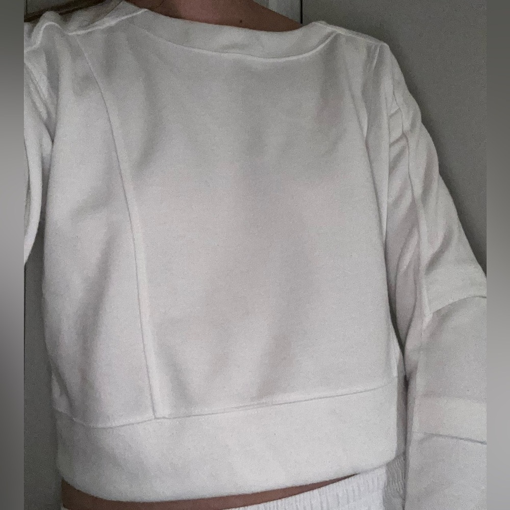 Forever 21 White Cropped Sweater